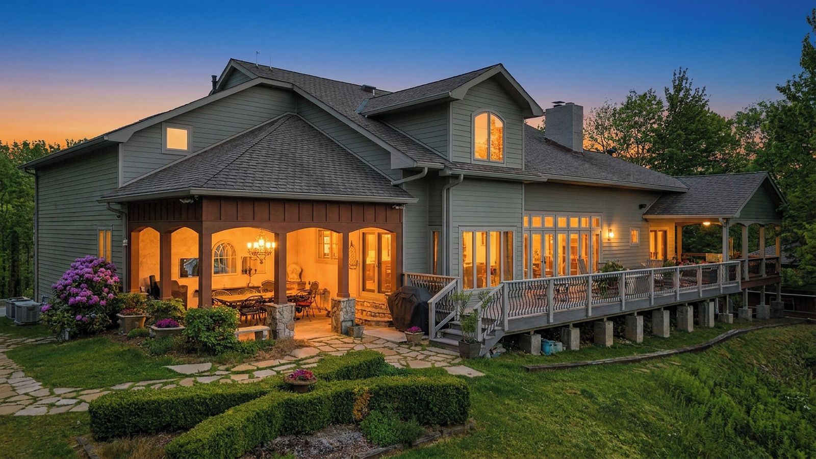 Montallori Stone Lodge